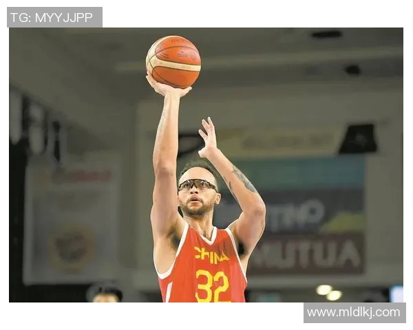 凯尔库兹马的篮球之路:从新秀到明星球员的成长历程与挑战